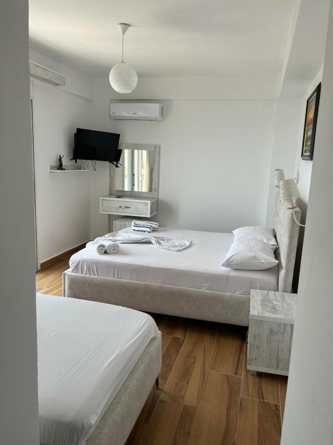 Eri Rooms Sarande Exterior photo