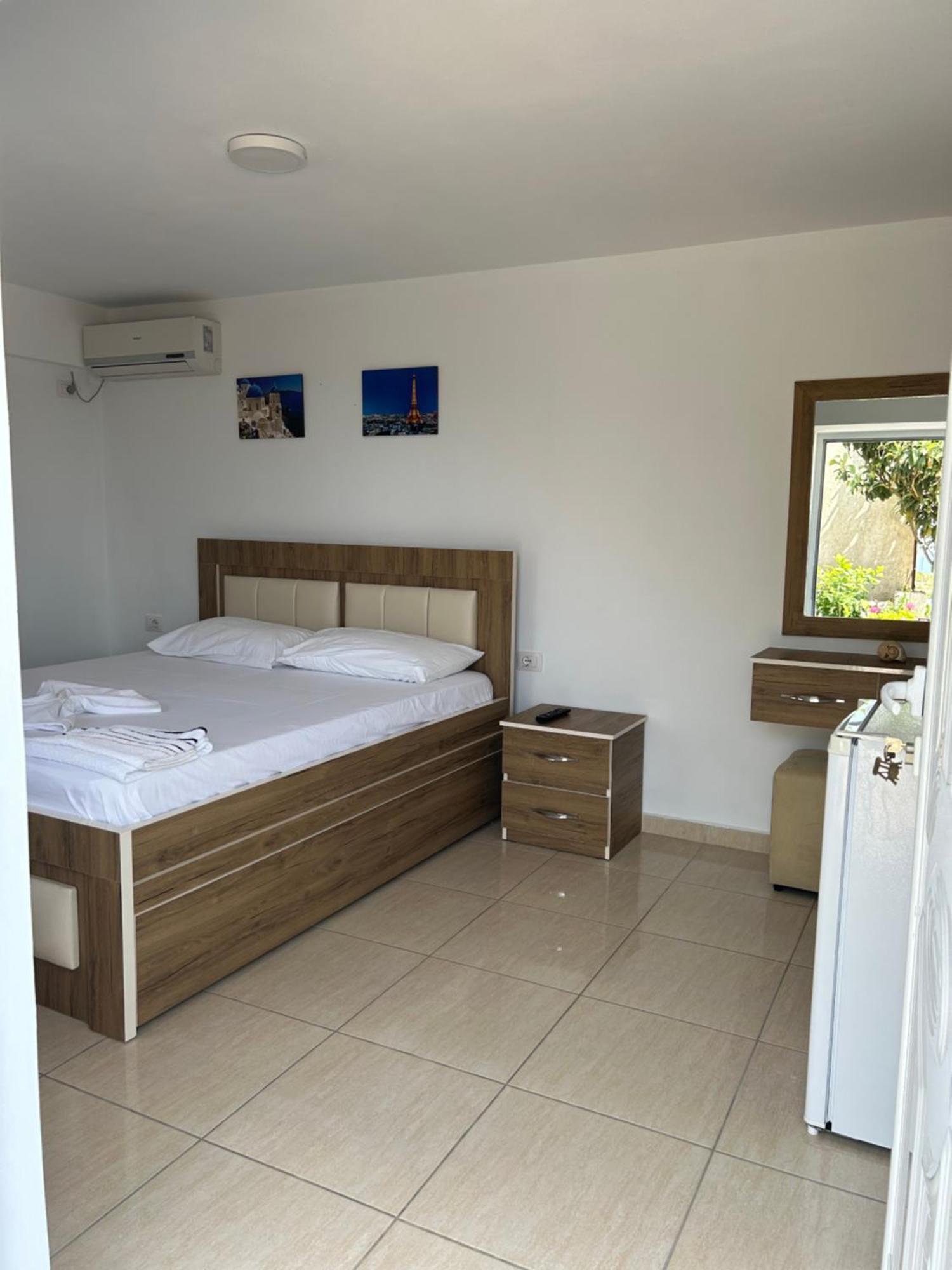Eri Rooms Sarande Exterior photo