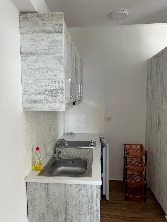 Eri Rooms Sarande Exterior photo