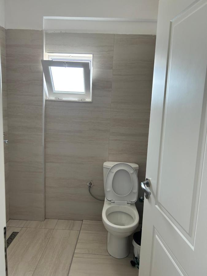 Eri Rooms Sarande Exterior photo