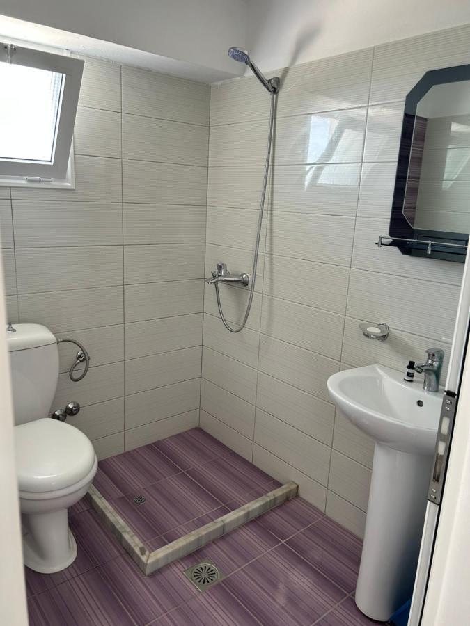 Eri Rooms Sarande Exterior photo
