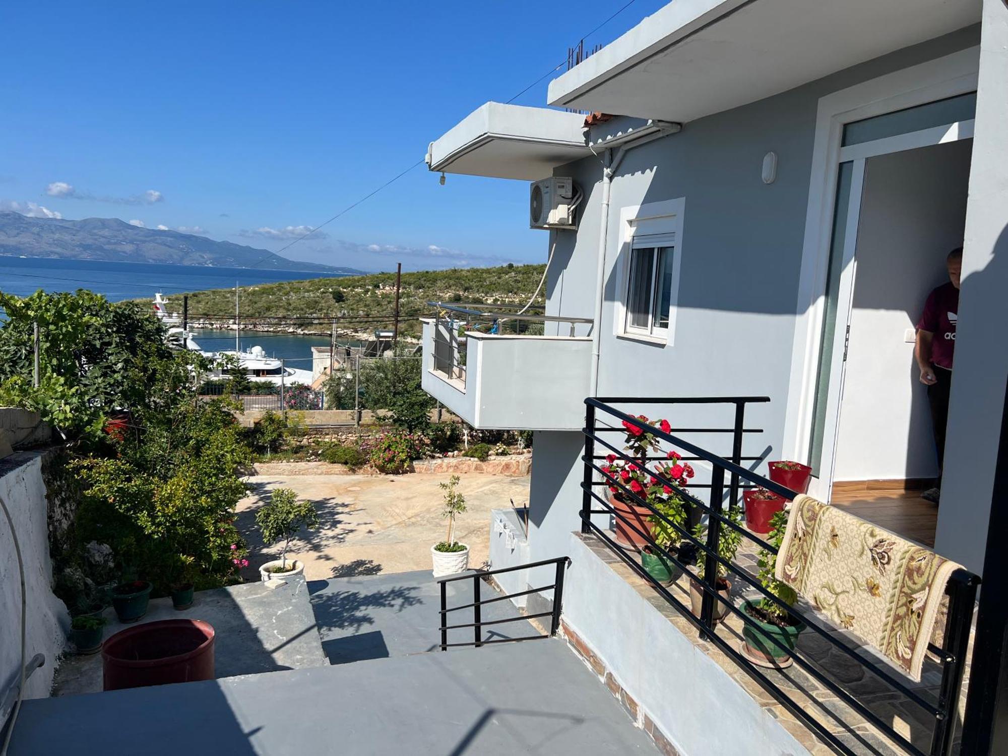 Eri Rooms Sarande Exterior photo